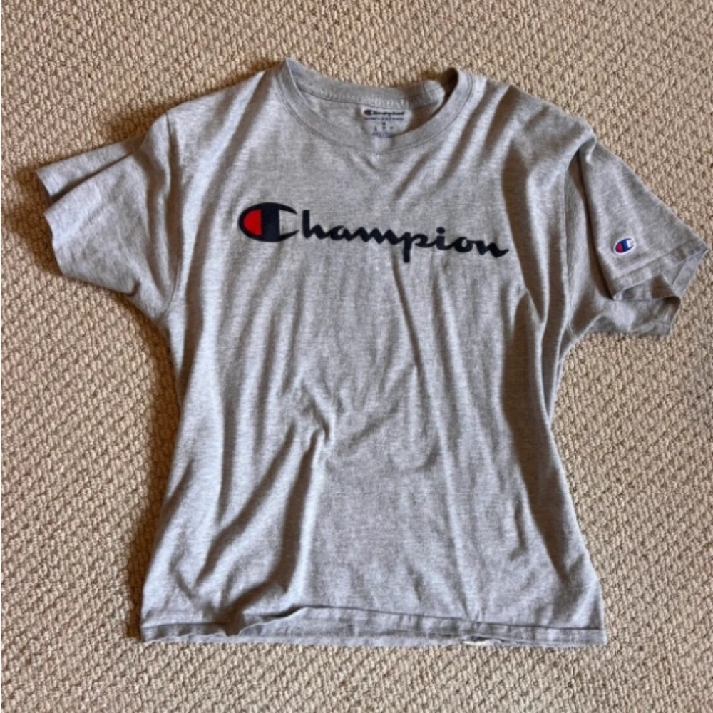Champion Adult T-shirt size M Unisex light grey soft material